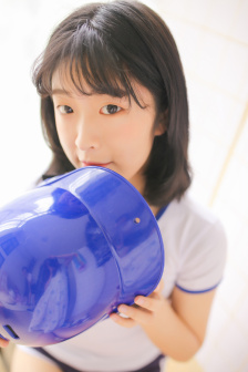 韓國(guó)悲慘女星k8在線觀看