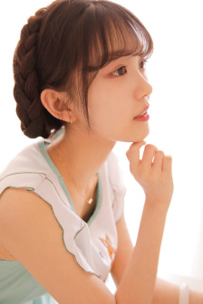 《老板的貼身秘書》